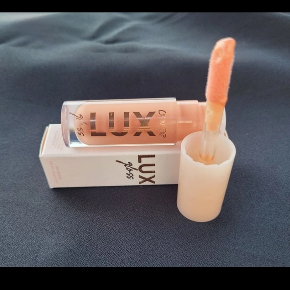Colourpop Lux Lip Gloss Just Cuddle - Picture 6 of 6
